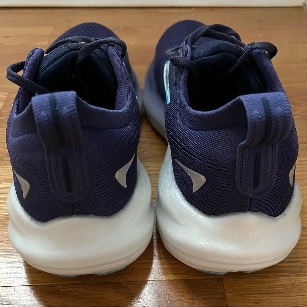 Brooks Glycerin 22 Women's Purple and Pink Running Shoes - Picture 4 of 7